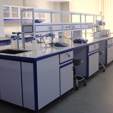 Nanomaterial analysis lab